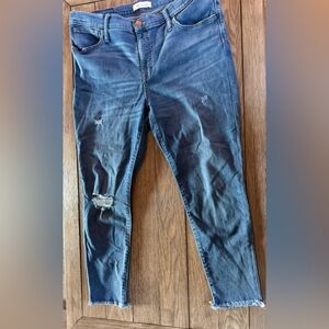 Madewell Roadtripper Knee Rip Edition Skinny Jeans size 32 petite